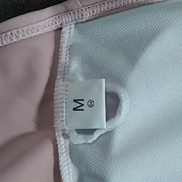 Bikini - Picture 5 of 5